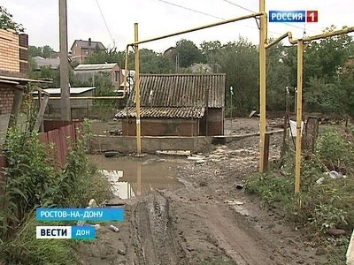 В Ростове-на-Дону ликвидируют последствия ливня
