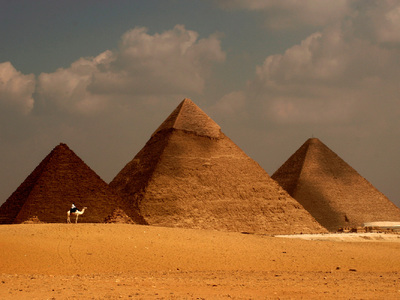 Арестованы продавцы камней из древних пирамид Гизы