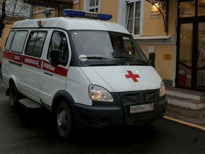 Московские врачи спасают ребенка, упавшего с седьмого этажа