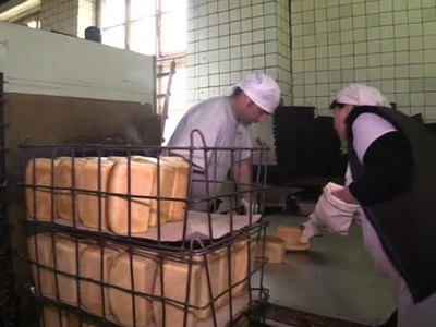 В Дебальцеве восстановили хлебозавод: часть хлеба будут раздавать бесплатно