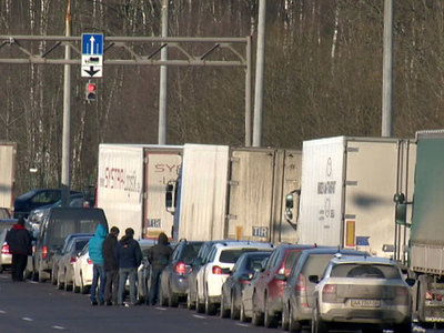 В России блокированы 320 украинских грузовиков