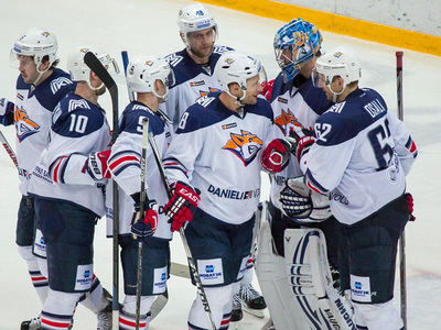 Хоккеисты Магнитки сравняли счет в финале Кубка Гагарина