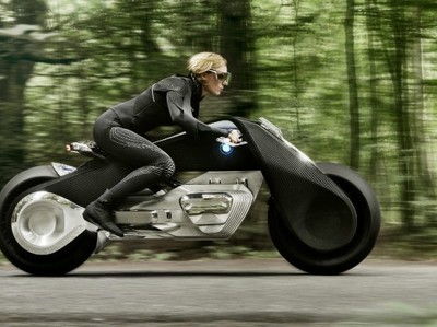 BMW представила мотоцикл с искусственным интеллектом