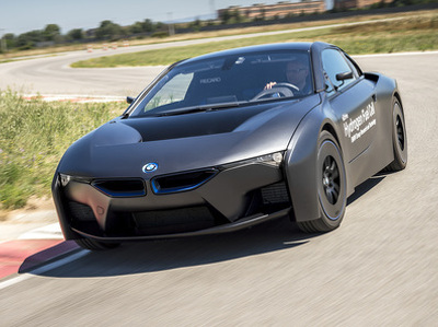 Компания BMW обещает выпустить автомобиль на водороде