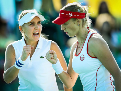 Веснина и Макарова начнут парный WTA Finals матчем с чешками
