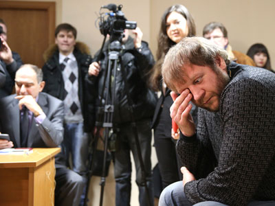 Емельяненко останется под стражей до 31 октября